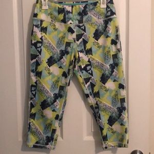Colorful yoga Capri leggings